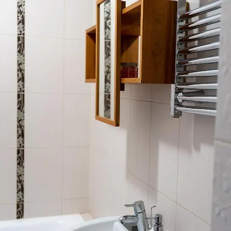 Goralmobile Apartman *